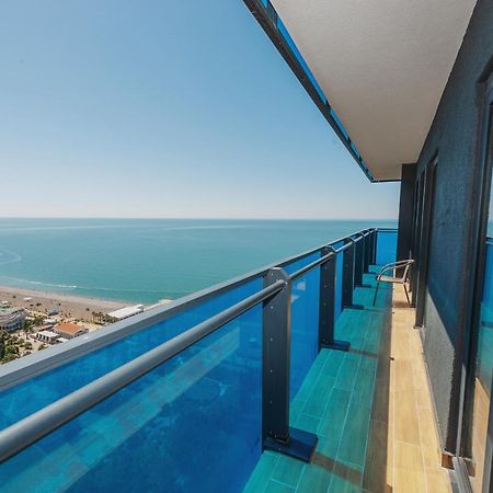 Orbi City Suites Batoumi Extérieur photo