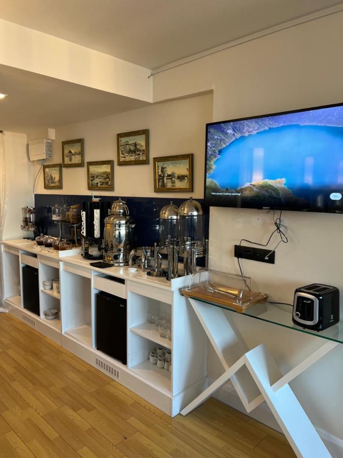 Orbi City Suites Batoumi Extérieur photo