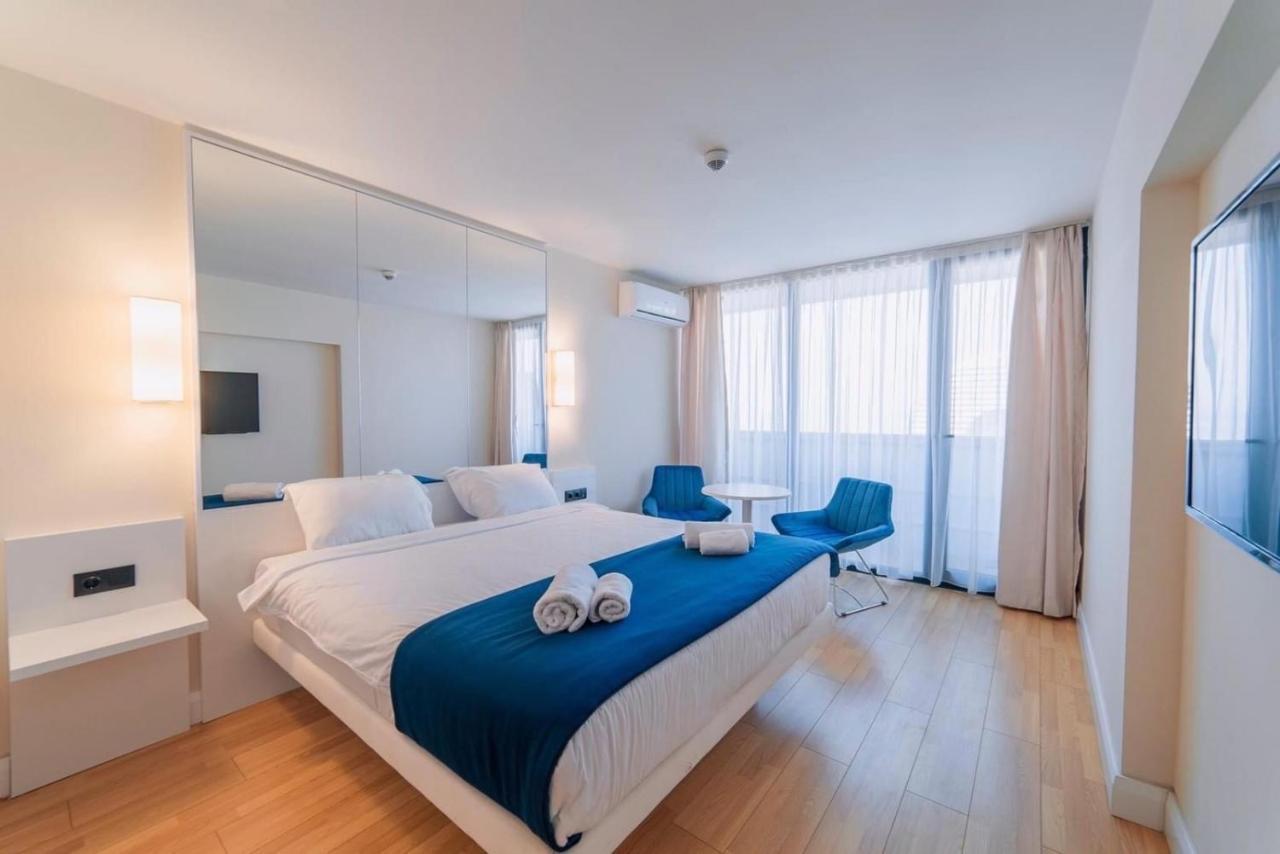 Orbi City Suites Batoumi Extérieur photo